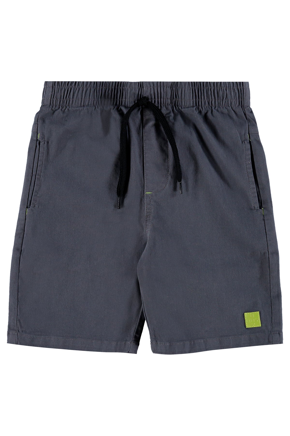 Leafy Tee & Twill Shorts