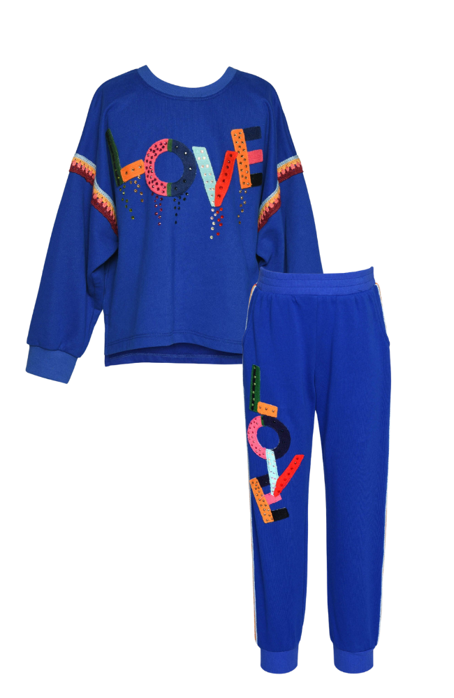 Love Sweatshirt & Joggers