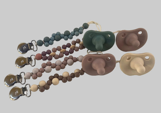 Piper Pacifier Clip & Silicone Round Soother