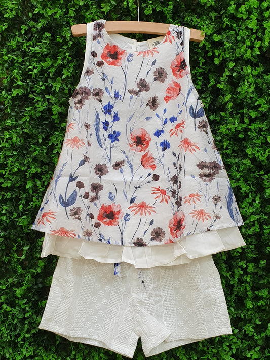 Floral Tie Back Top & Lace Shorts