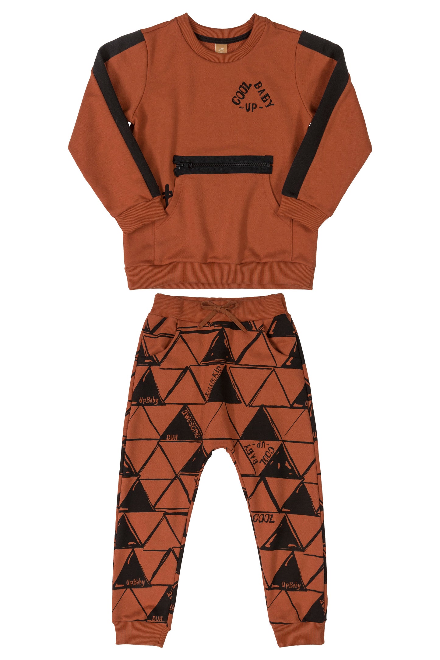 Zipper Sweatshirt & Graphic Triangle Jogger in Rust